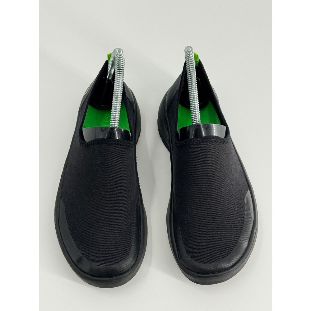 OOFOS OOmg Low eeZee Shoe Womens Sz 7.5 Recovery comfort casual Black slip on - Picture 2 of 14